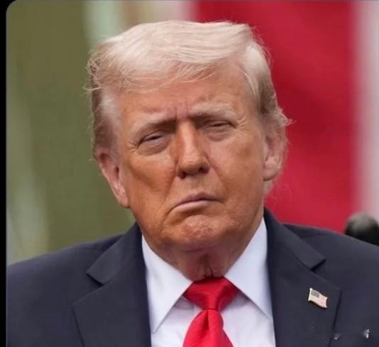 特朗普突然喊话中国，表面帮忙实则施压，下步动作引猜测。
10月13号，特朗普突然