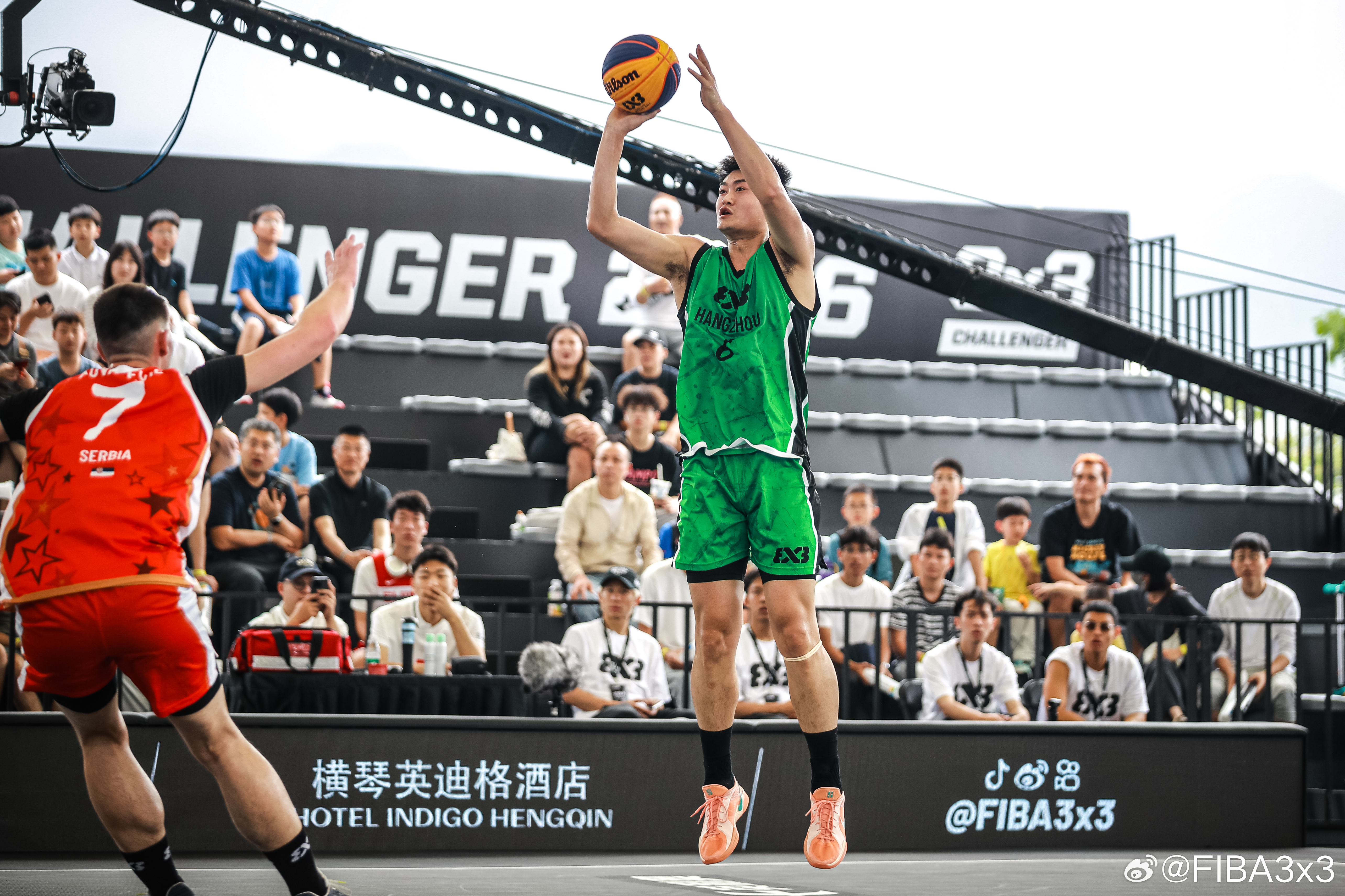 🌋挑战继续，杭州队出征留尼汪挑战赛！🏀 杭州队阵容： 王岩松、戈兰、武克、苏