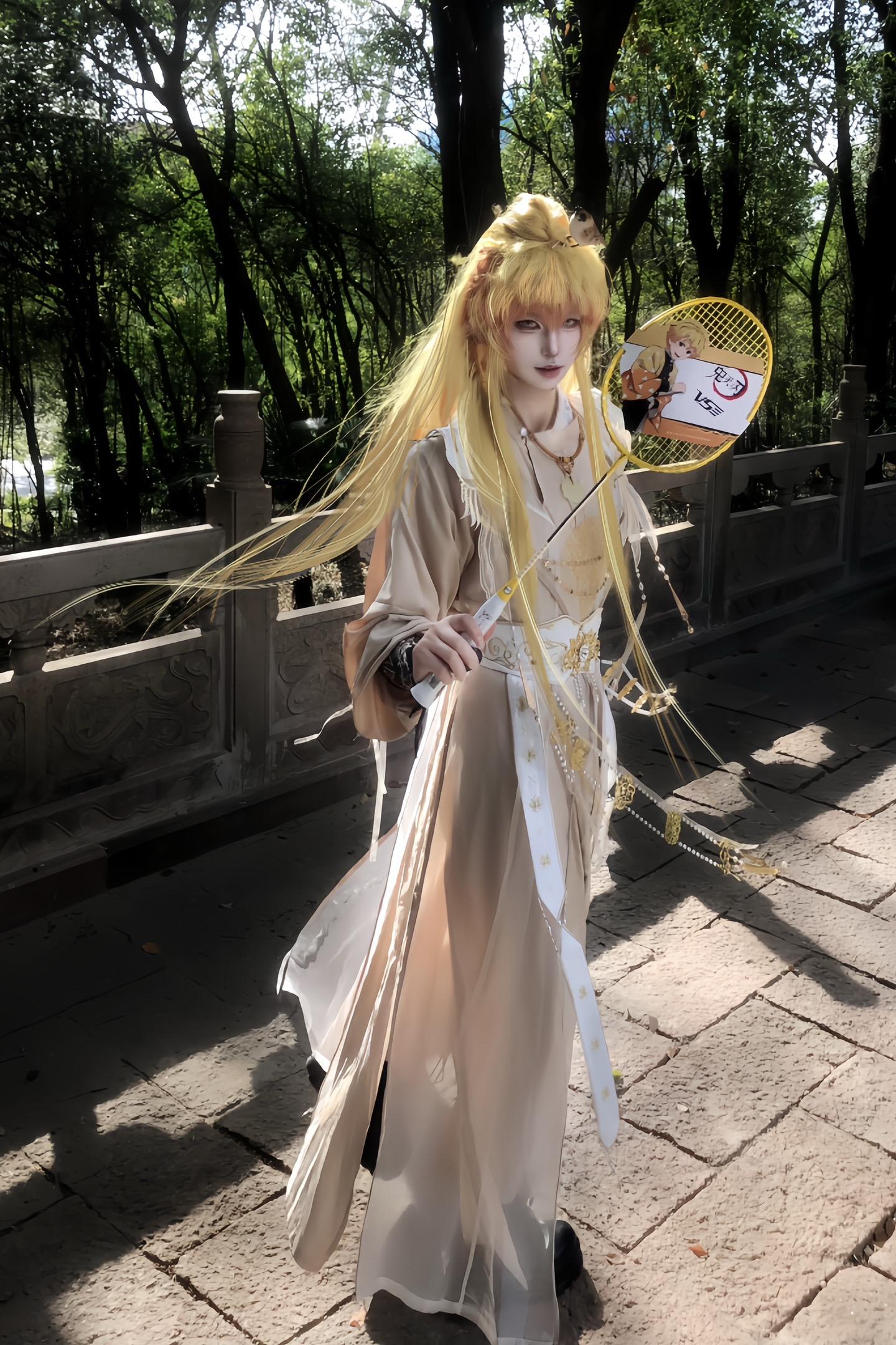 翩翩少年郎。古风私设威臣鬼灭之刃联名羽毛球拍