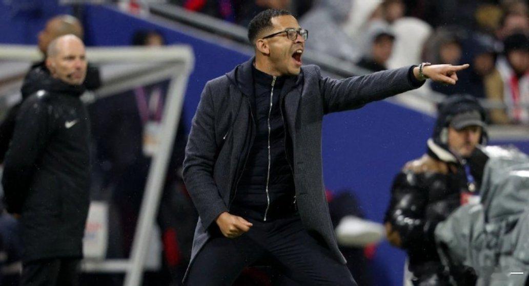 罗塞尼尔执教切尔西罗塞尼尔上任前10场比赛：英联杯两回合战枪手、欧冠对那不勒斯北