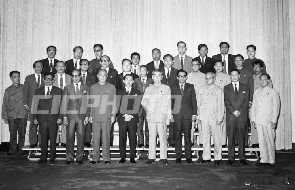【周总理历史上的今天——5月15日】
1971年5月15日，周恩来总理在人民大会