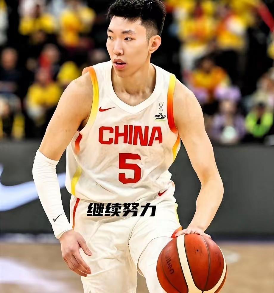 赵睿是否继续首发存疑，王浩然大概率退出，对阵台北郭士强的首发或要大变阵了！
中国