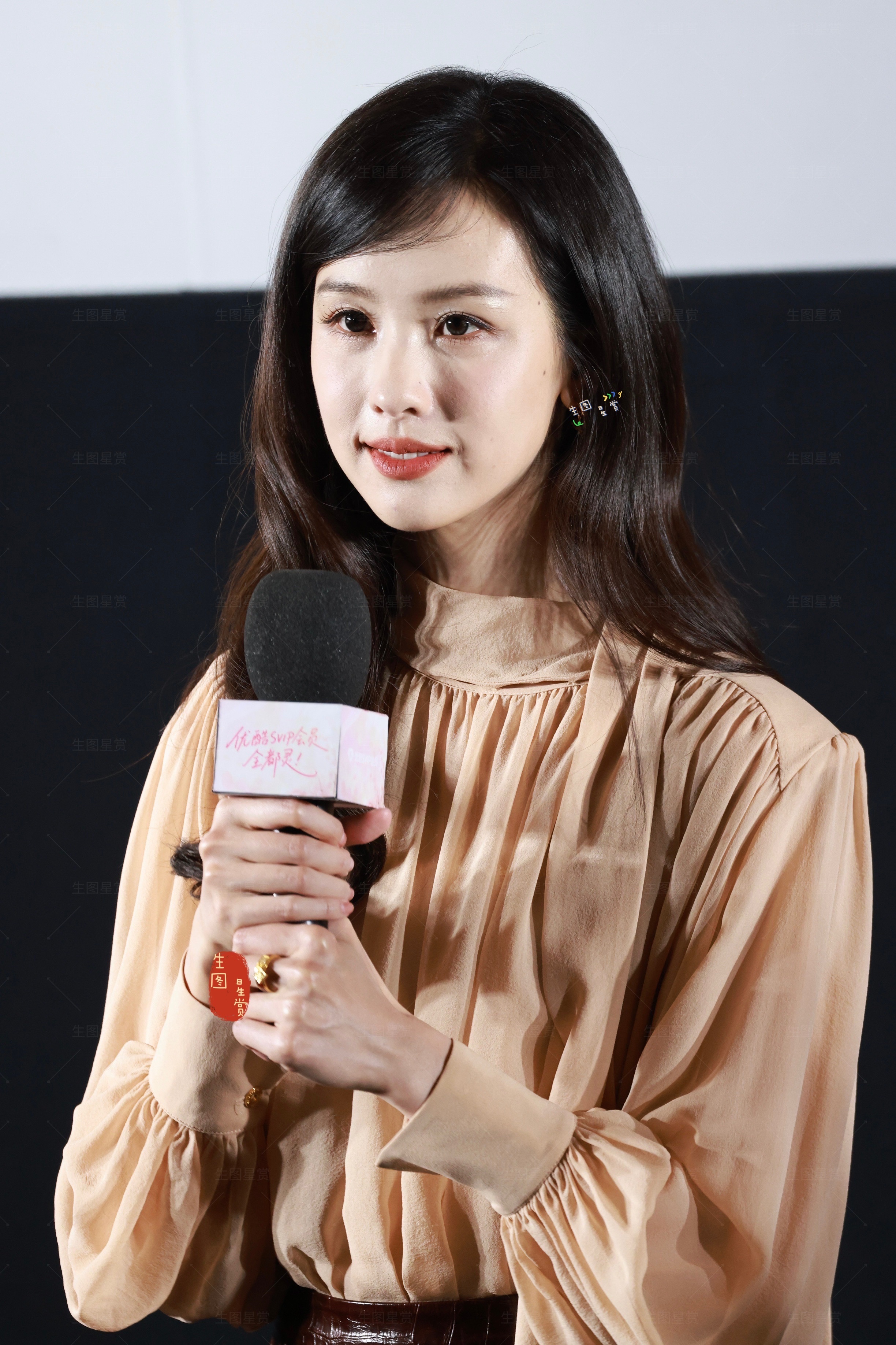 陈都灵翘楚粉丝见面会今天是淑女美嘟嘟💛✨陈都灵楚朝剧集翘楚