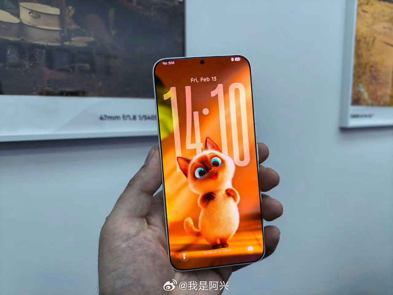 传音我看了一下传音手机这系统UI做的比一些国内大厂好，液态玻璃，大时钟该有的都有