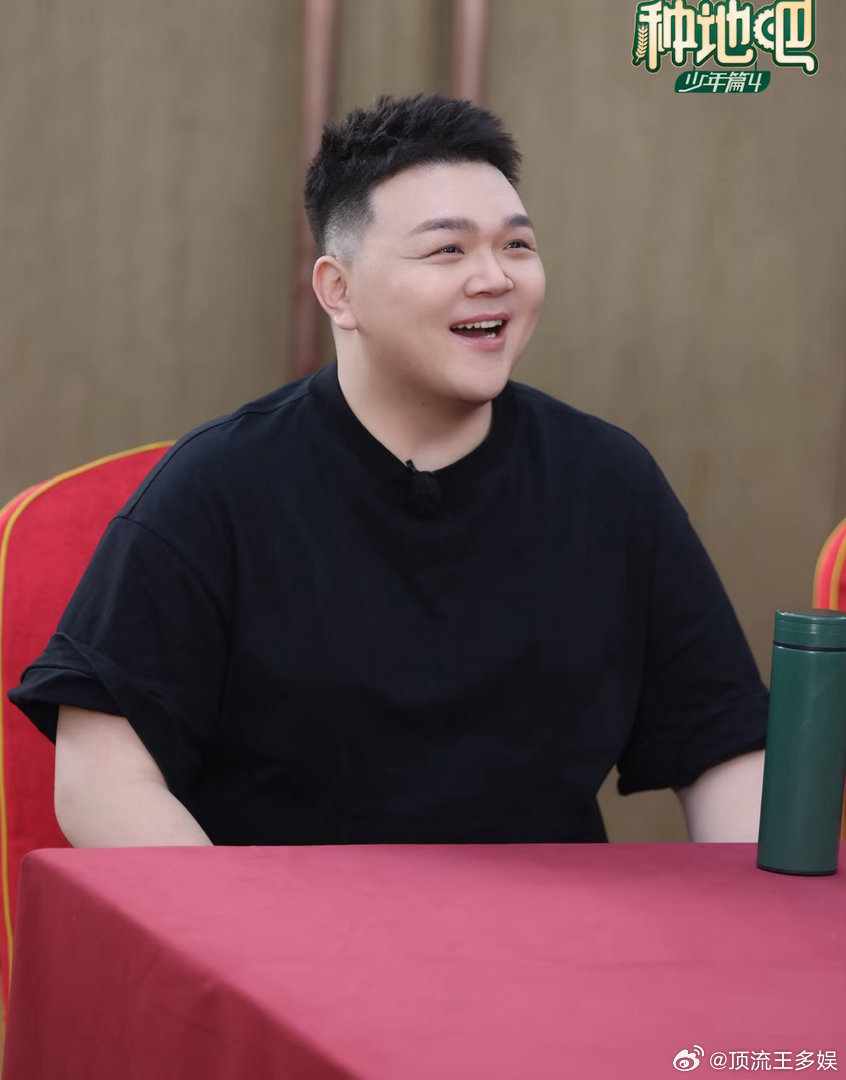 艾福杰尼李昊pk沙漠街舞 户外限定街舞名场面出炉，艾福杰尼卡点丝滑气场全开，李昊