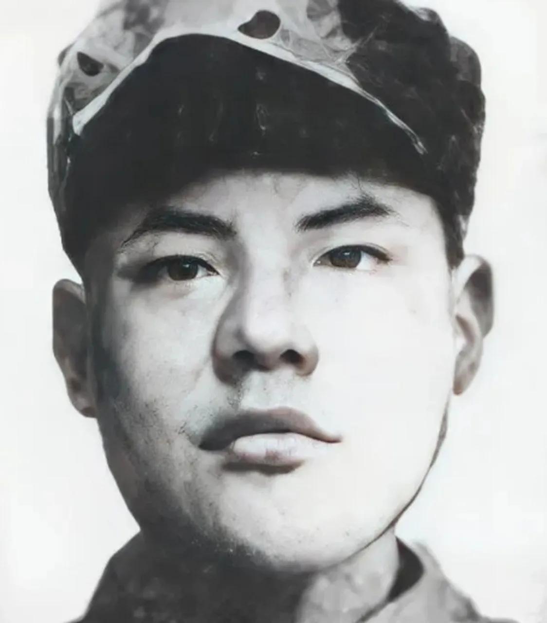 1943年春，河北景县龙华镇，德州日军监狱里出来一桩怪事。一个被抓进来的八路军干