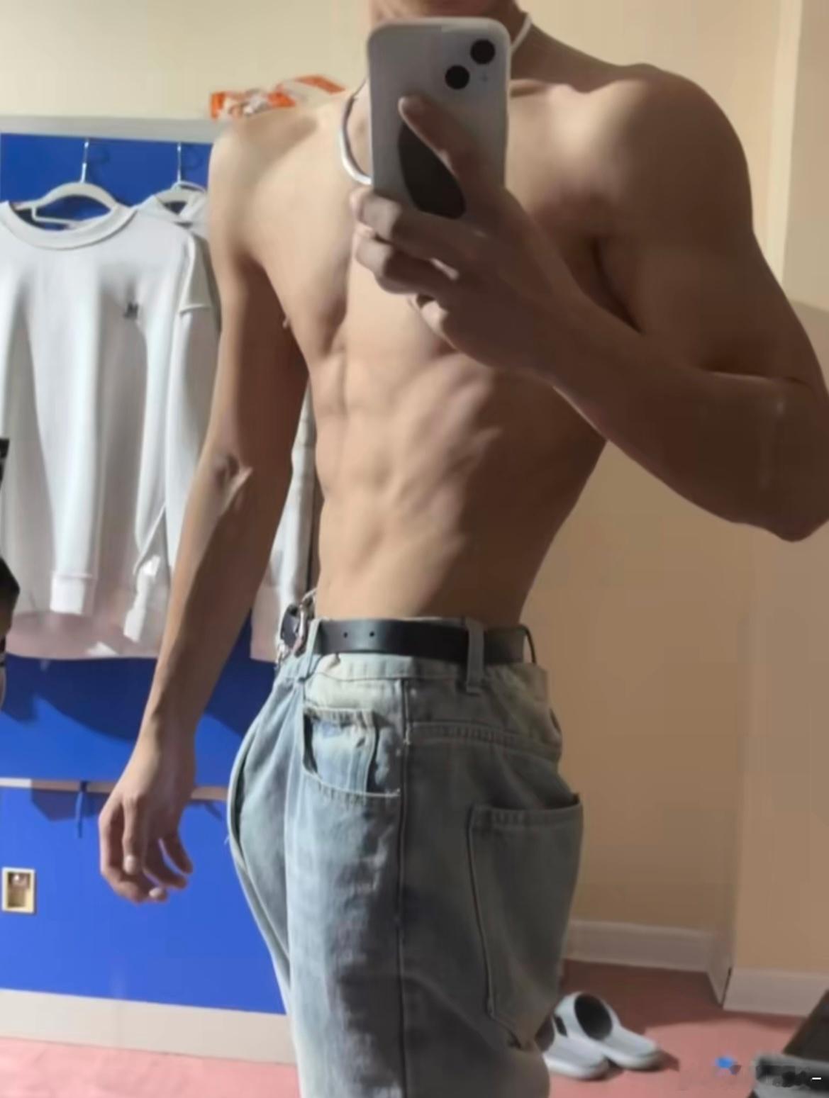 牛仔裤👖 ​​​