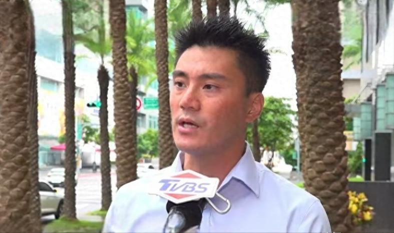 国民党台北市党部一致决议，开除叛徒丁瑀党籍，考纪会本周将核准
 
国民党台北市党