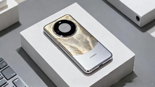 华为Mate80全系支持3D人脸[疑问]3D人脸识别基本上可以无感无延迟解锁进准