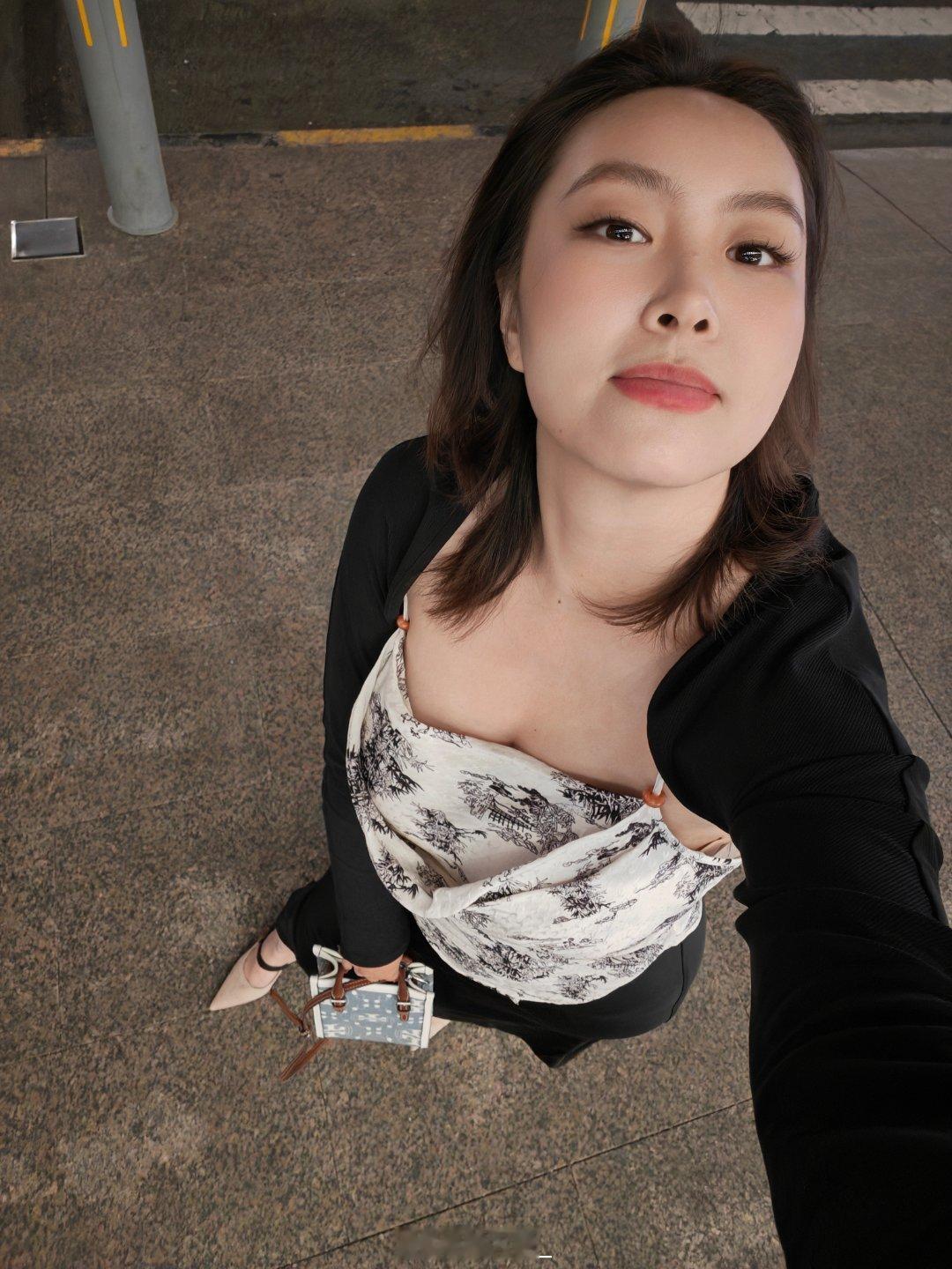 大兴半日游结束现在回家今天拍了个有意思的车保密协议500万等解密再给你们发 北京