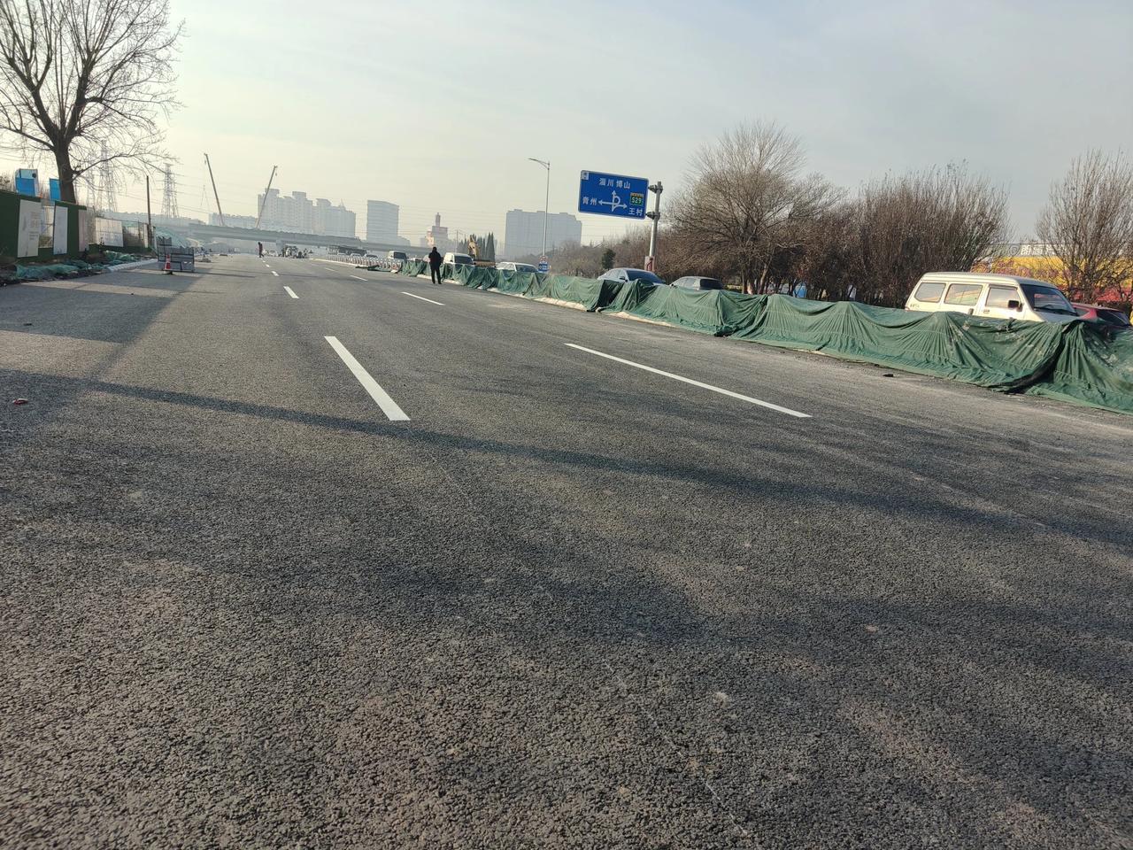 淄川立交桥张博路主路开始划线！

经十路东延到淄博重点项目之一，淄川立交桥拆除重
