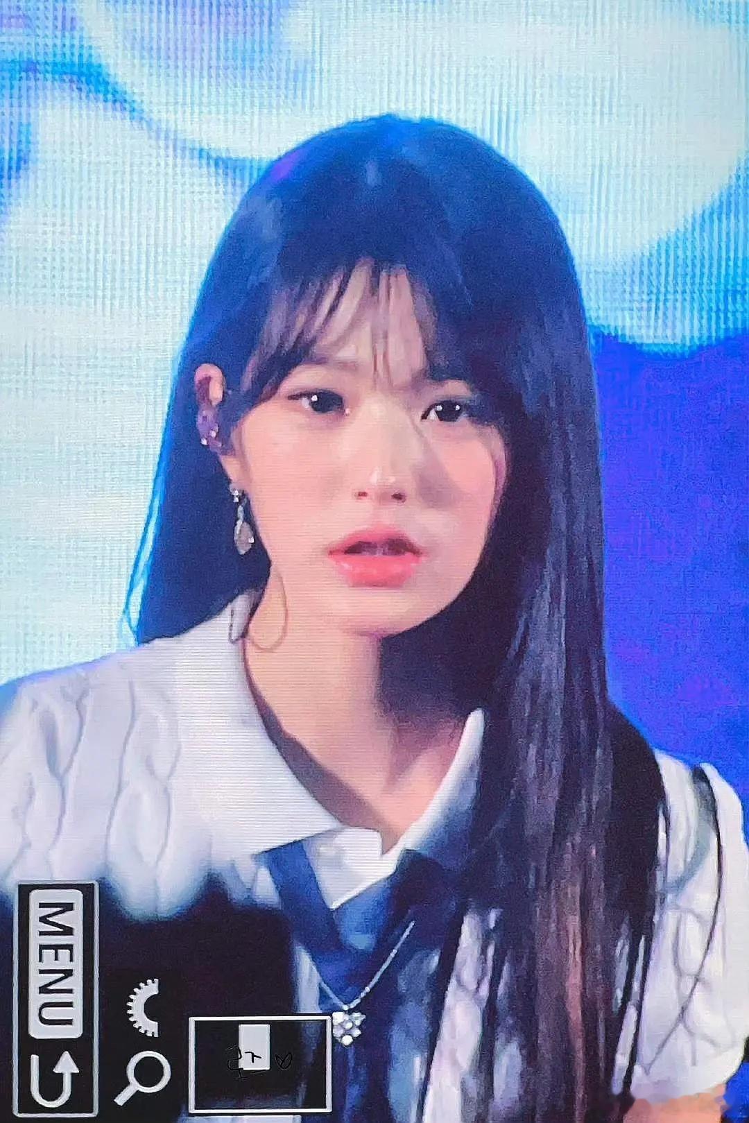 张元英这个脸是不是动多了好不自然 ​​​