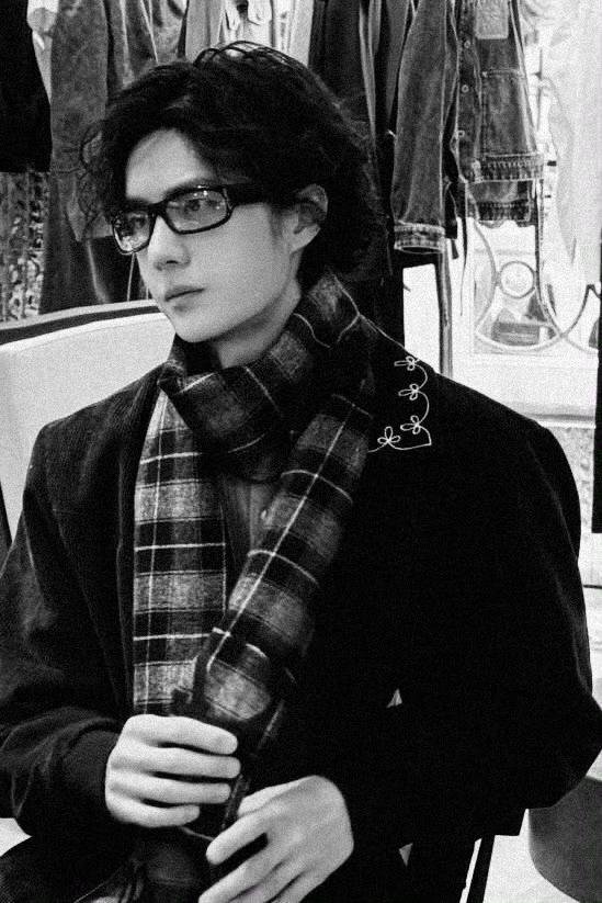 原来这张图是这样拍的，这几天可给俊拍美了 