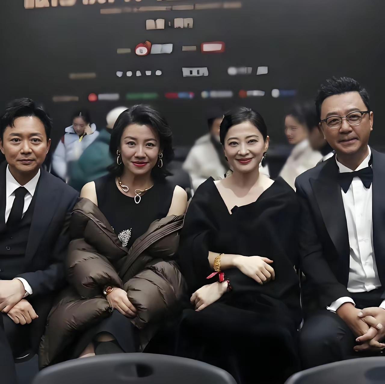 我敢打赌！能把这四位认全，绝对是非常熟知演艺圈的老粉丝！