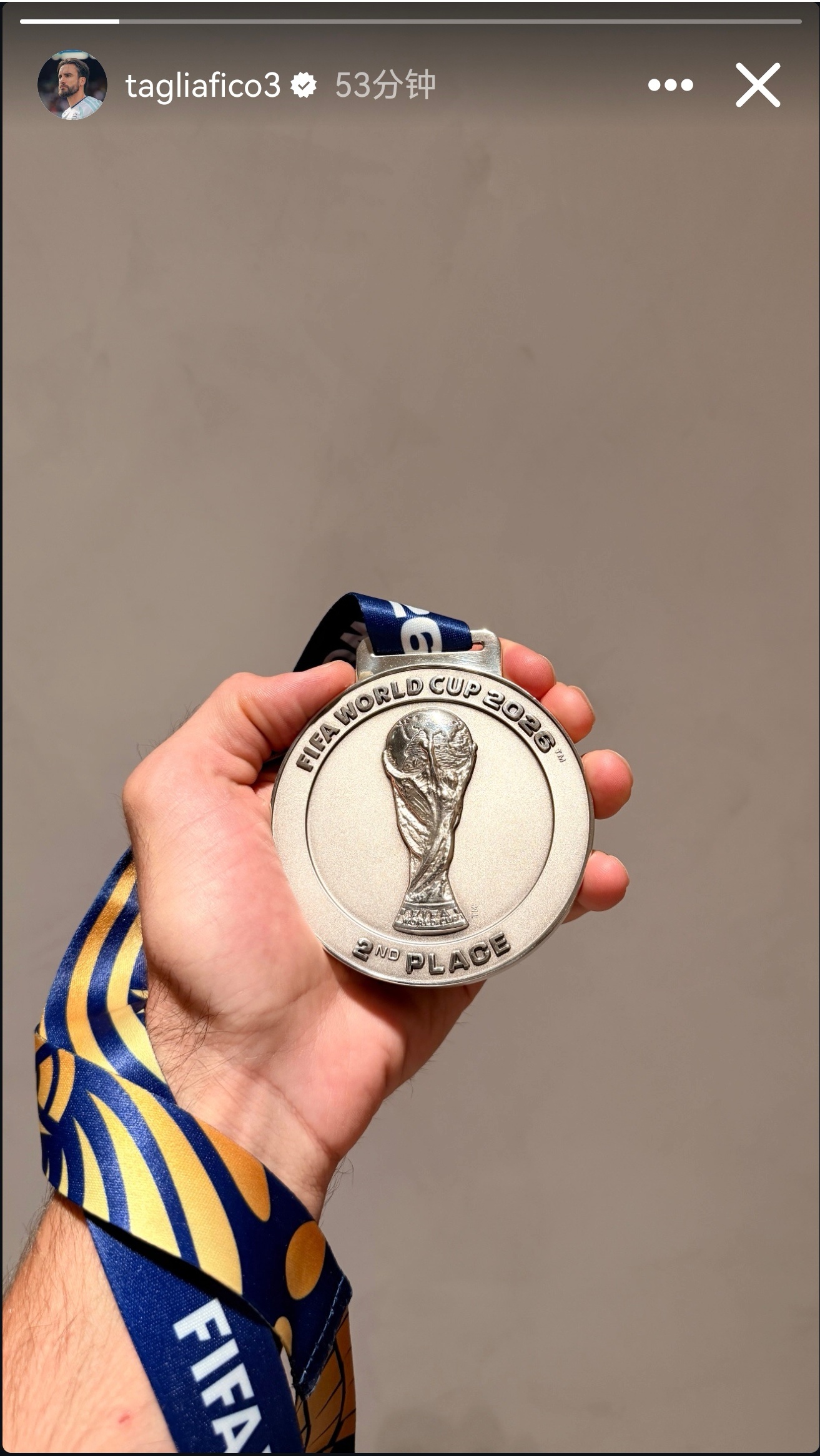 塔队默默po一张银牌🥈拼尽全力赚来的就要晒！