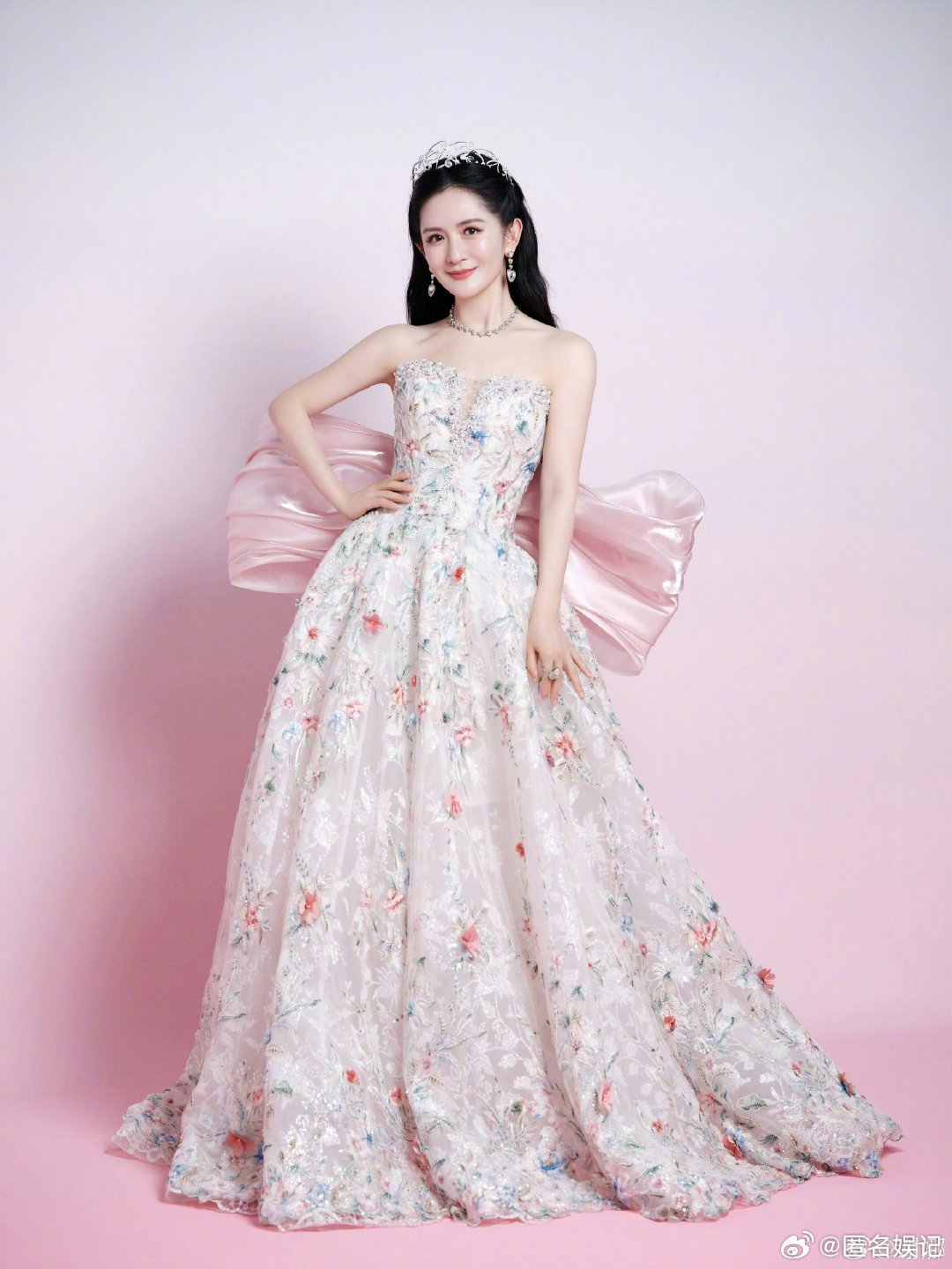 谢娜浪姐初见直播vlog乘风2026认真对待每一份相遇，谢娜用行动诠释最好的主持