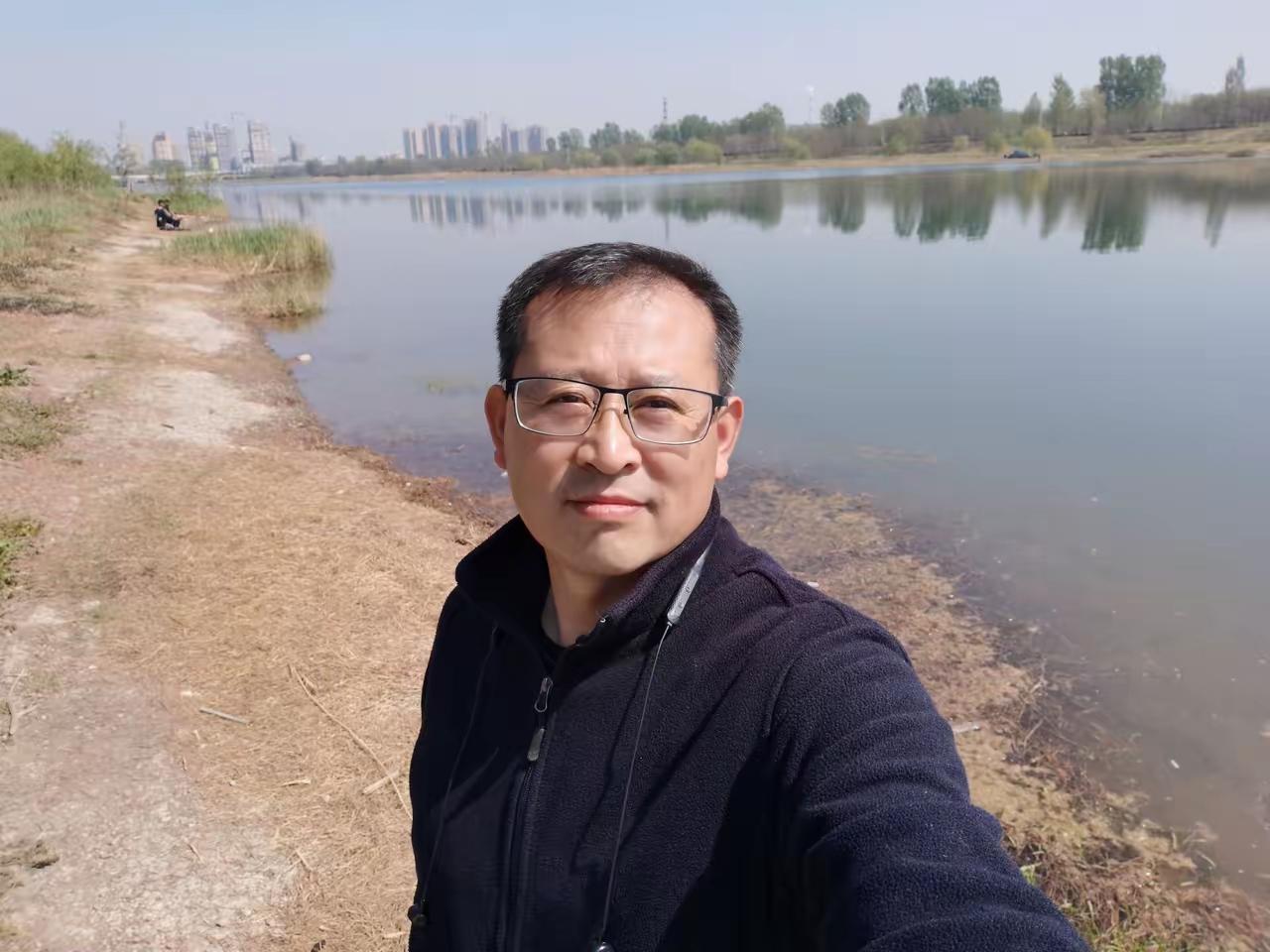 人生最硬的底牌，是内心的从容与底气
 
人生如行路，难免遭遇风雨坎坷、人心叵测，