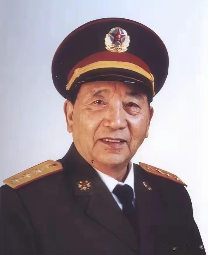 1956年夜深营区，秦基伟突见三道黑影，悄悄跟踪，抓到三个“特殊特务”
 
提起