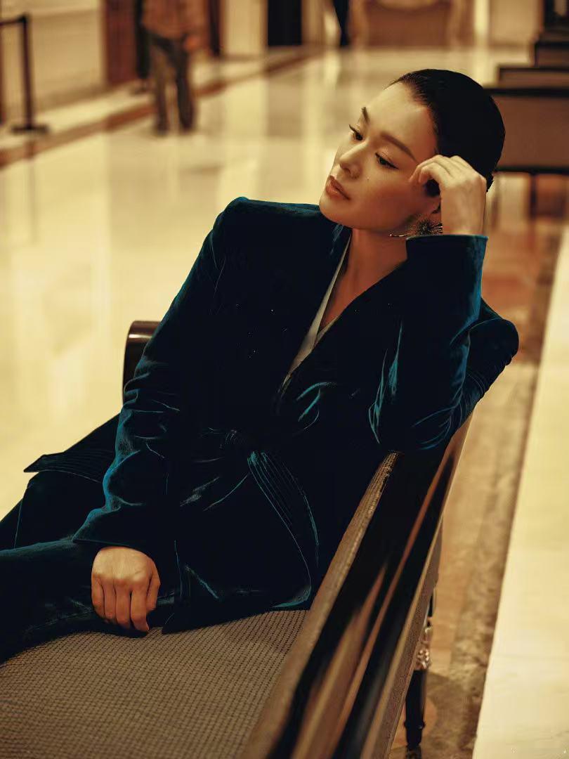 尚公主胡杏儿演技 注意到暮凝霜听完鱼成安回话，嘴角那一下极淡的冷笑，没说狠话却满