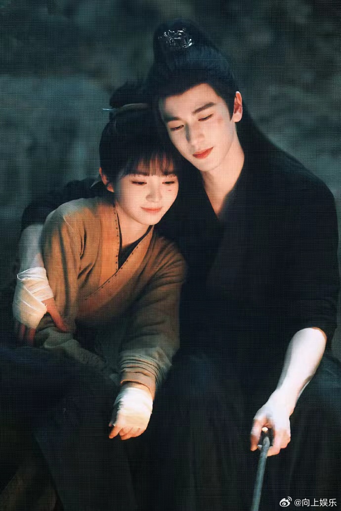 谢征耍赖逐玉谢征樊长玉和好逐玉谢征樊长玉和好，谢征耍赖，谢征樊长玉甜蜜的二人转又