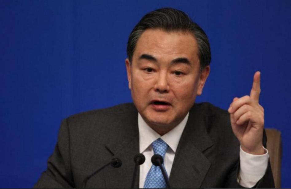 王毅登机离国，断的就是特朗普后路，全球收到信号，美国有罪受了……
特朗普的 “美