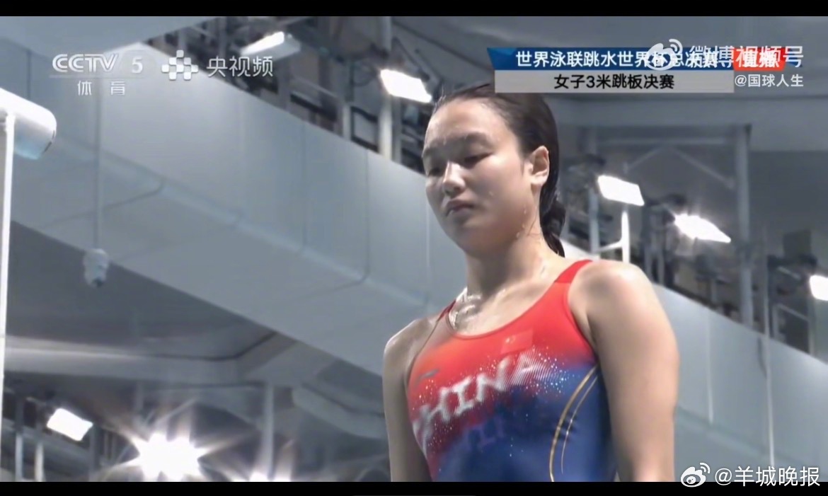 【#陈佳女子3米板金牌#】2026跳水世界杯总决赛女子3米板决赛，中国选手陈佳以