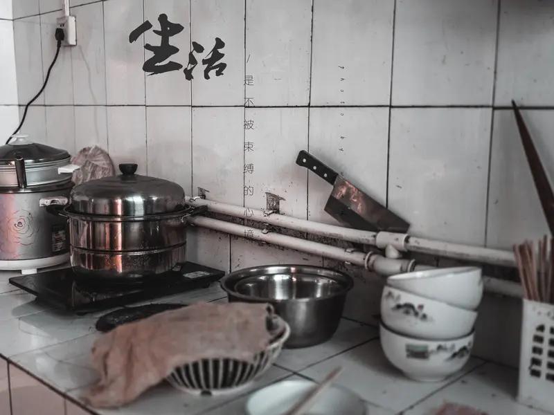 普通人的自愈：不追光，自带光
人至中年，大多都在默默自愈，悄然前行。
没有石破天