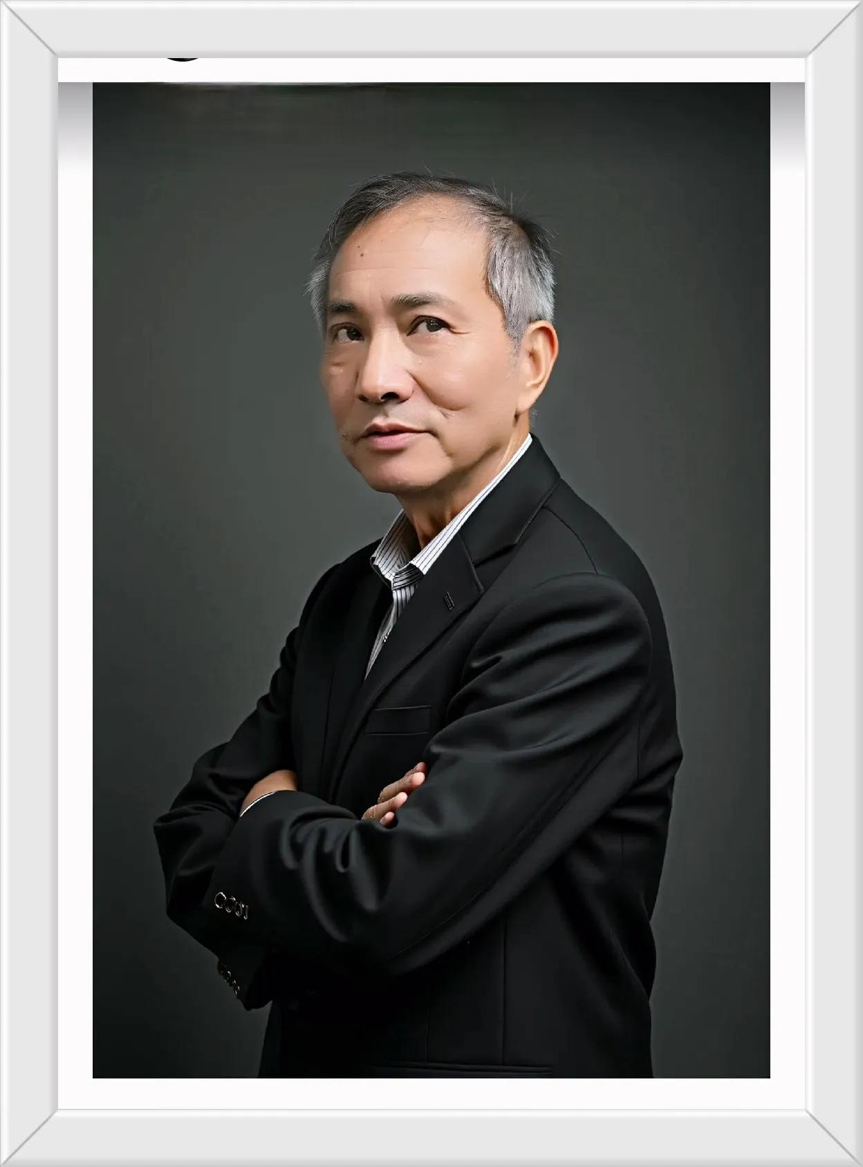 帅气的上海“爷叔”
你认识吗？他叫啥名？