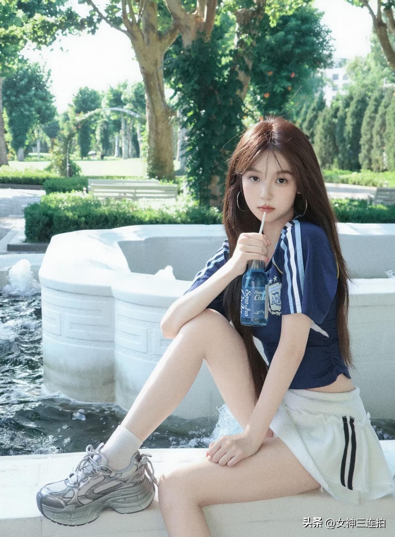 夏日清凉穿搭，少女心爆棚的公园时光