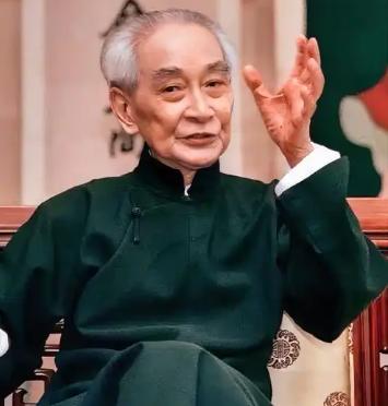 一位哲人说：

“人这辈子，
最大的天敌就一个字，
怕。
怕失败，怕丢脸，怕别人