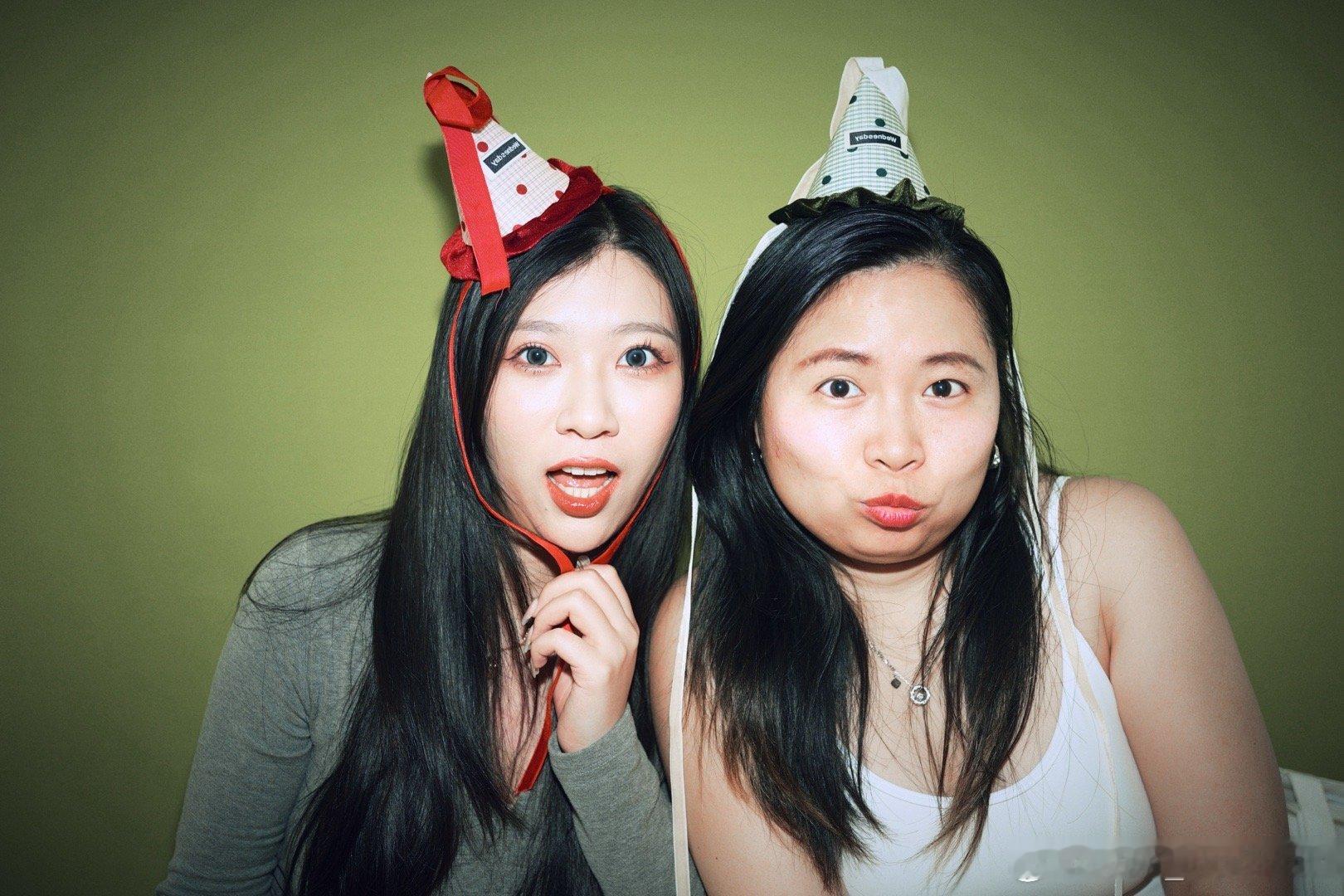 一个长脸一个圆脸👭 南京·JLC金陵中環