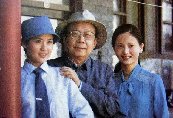 大导演谢铁骊选演员也有失败的时候
巨片六部《红楼梦》也没有让夏箐 陶慧敏大红，可