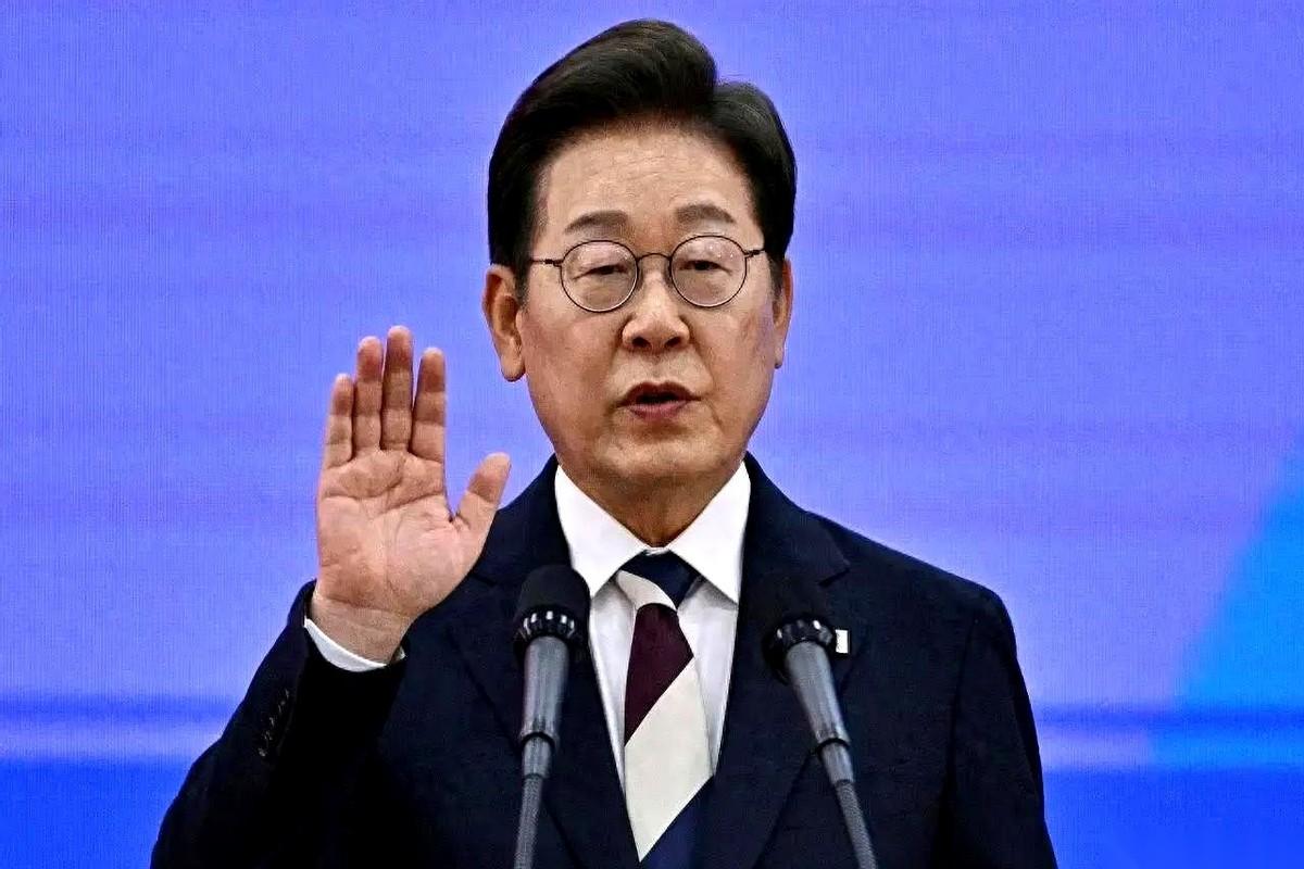 前脚日本刚变着法儿地涨咱们的签证费，恶心人。
后脚韩国直接跳出来甩了个大招：
“