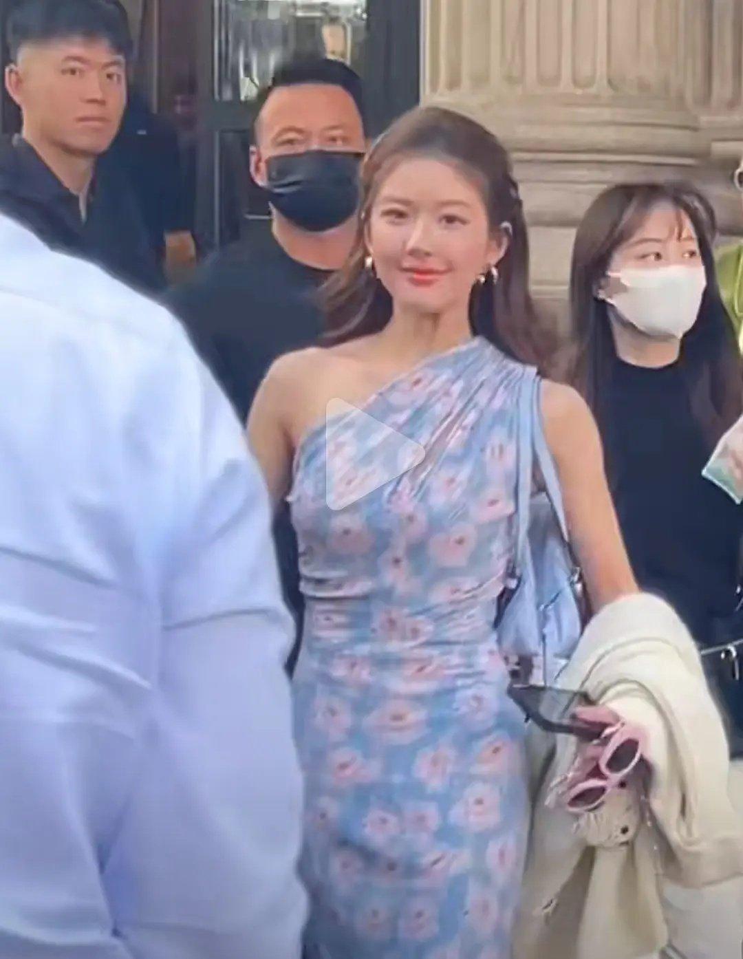 赵露思这个造型是在致敬瓦妮达女神吗 ​​​