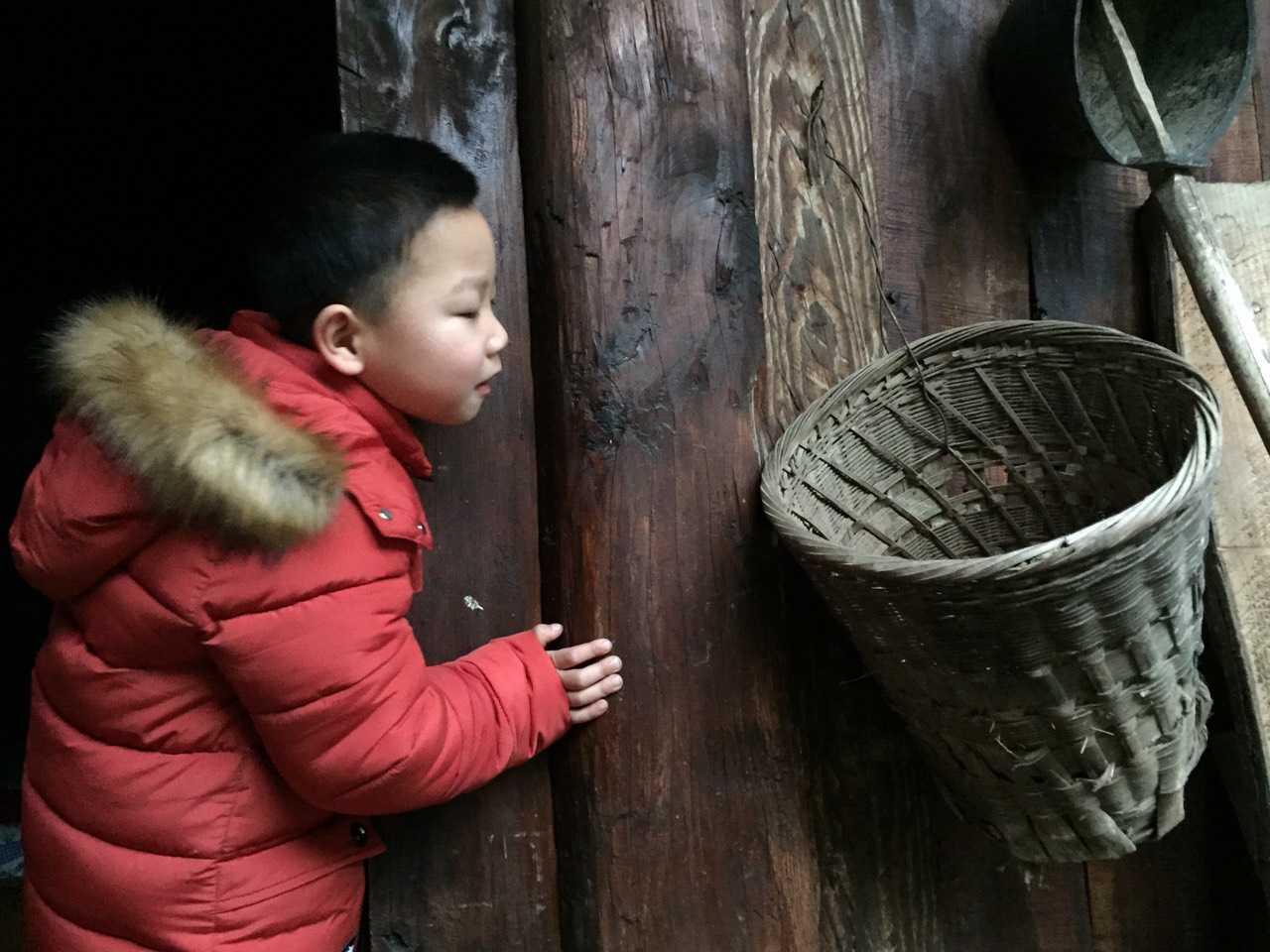 湘西父亲的山寨，老照片记录人生，那些过去的瞬间 难忘怀。