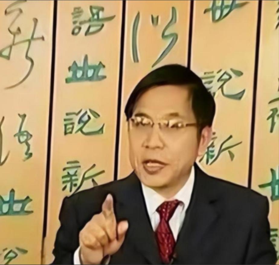 “中医不灭，天理难容？”中南大学的教授张功耀发起万人签名，要求取消中医药，这是一