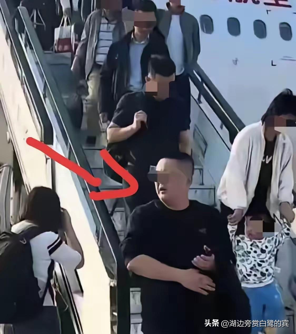 强烈建议东航飞机上空姐换人，都换成身高1米9五大三粗的东北大汉，让这个欧某免费坐