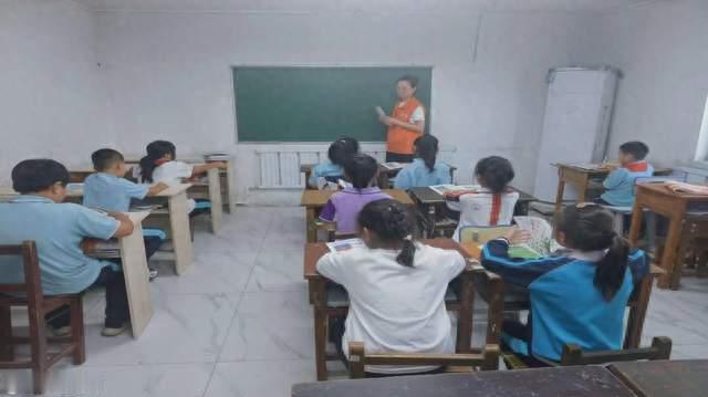 苏家社区：普及垃圾分类知识 助力青少年绿色成长