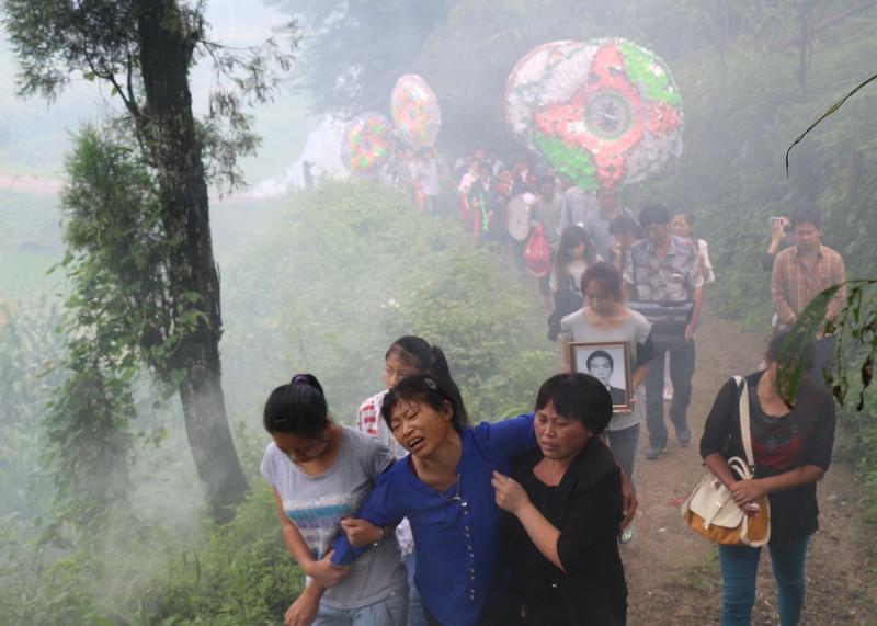 看到“退伍军人救人牺牲，原定近期结婚”的消息，心里特别不是滋味。他本有着美好的未
