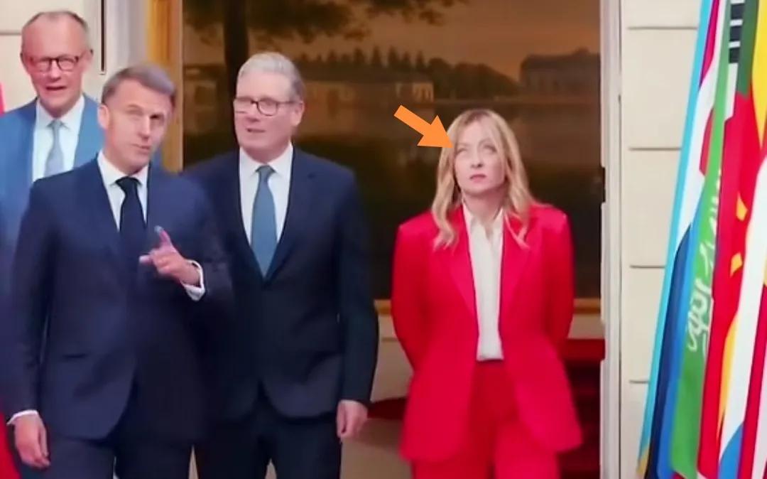 梅洛尼四领导人会见时“翻白眼”