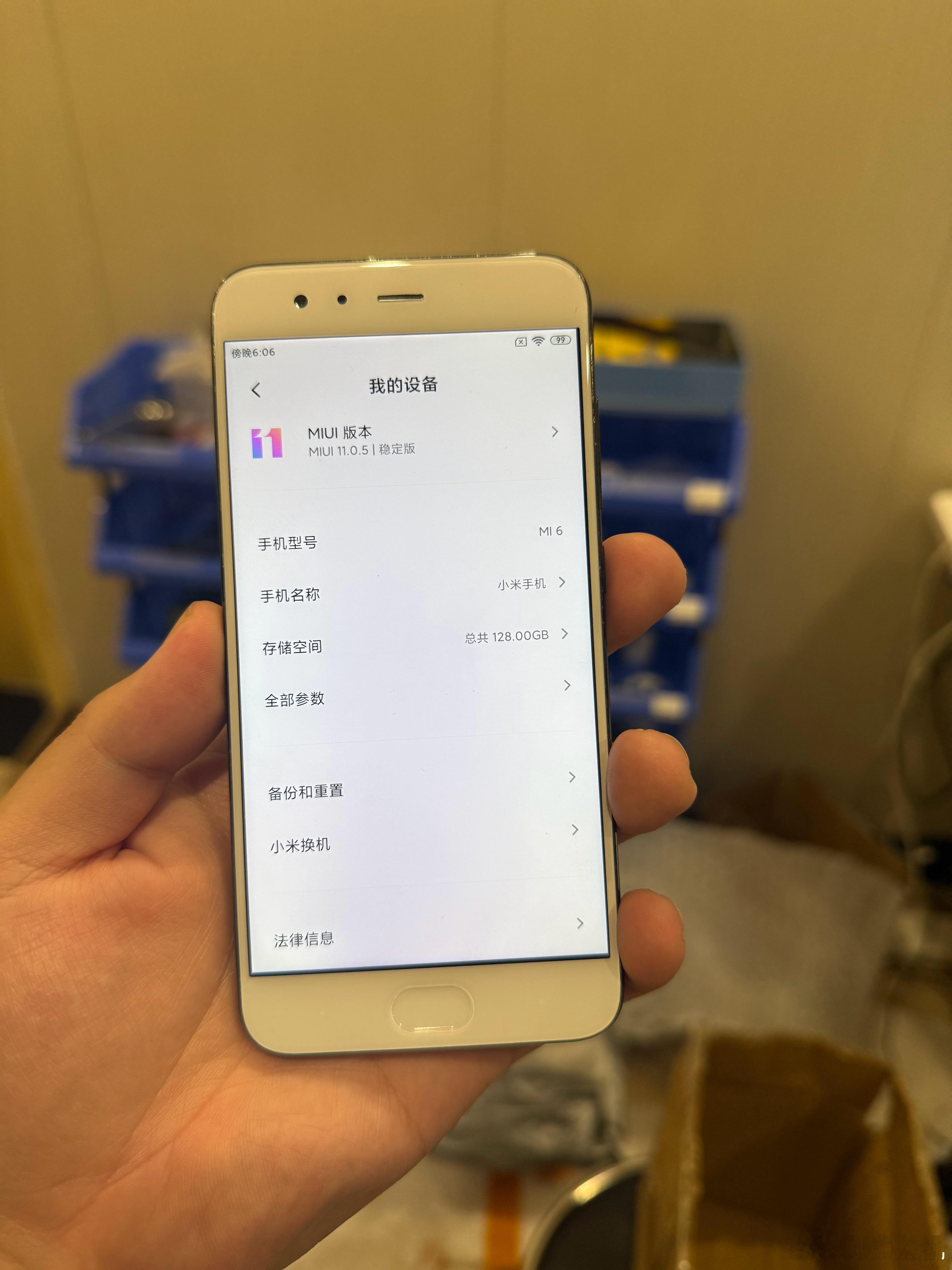 买新不买旧，除非小米6，200块收了一个小米6，还是当年的陶瓷至尊版，6+128