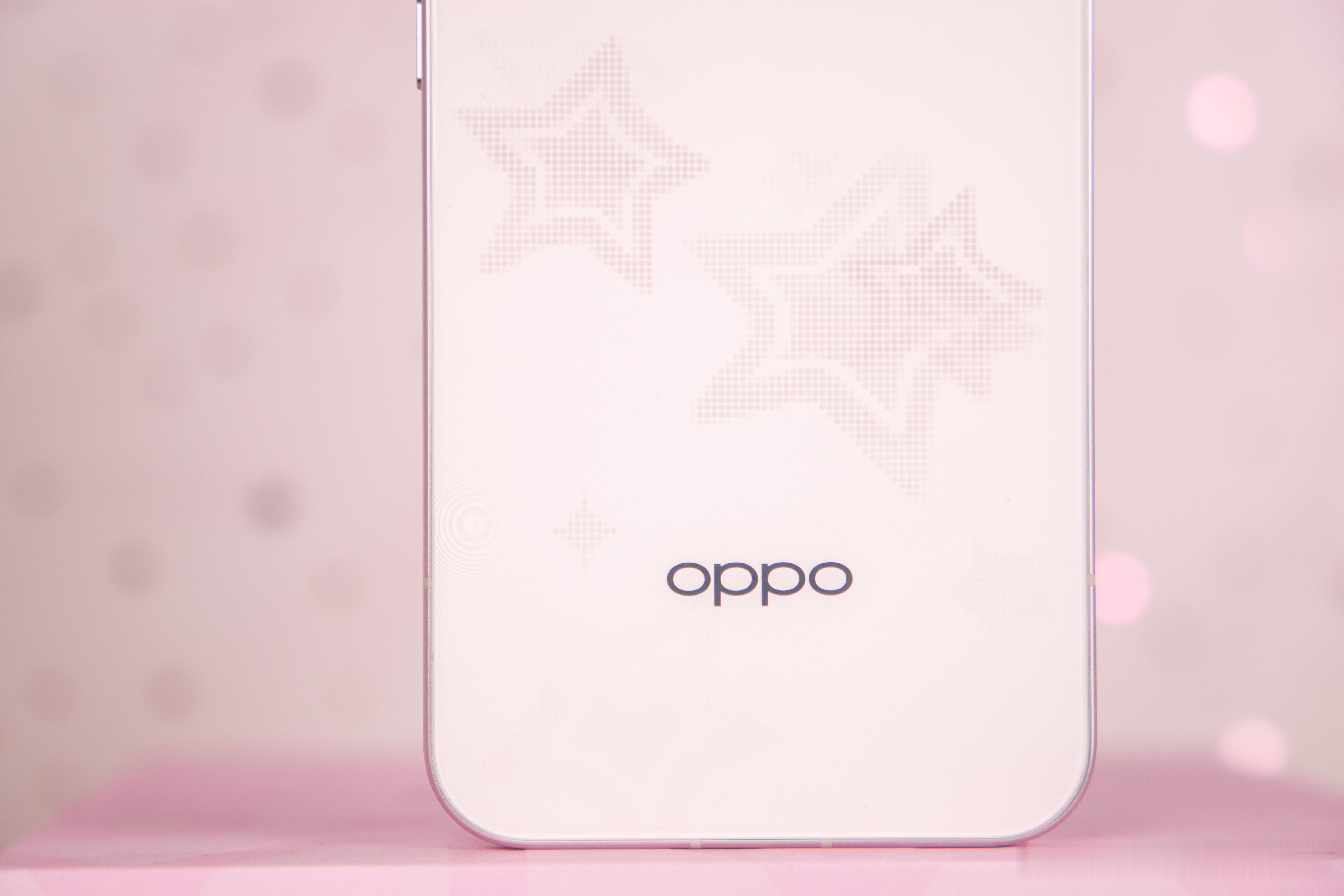 2025年的最后一天，分享一下OPPO Reno15星星粉～ 温柔杏粉底色+星闪