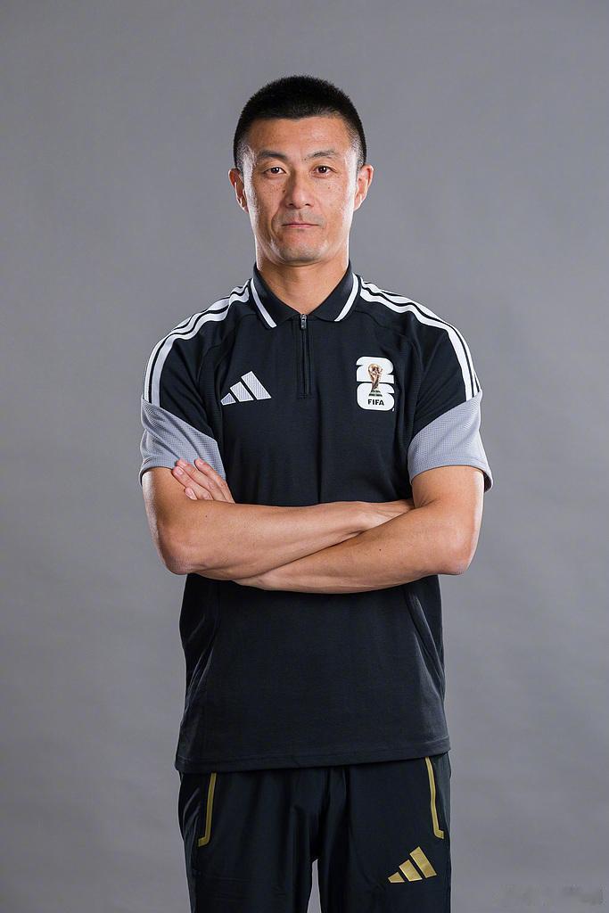 历史性一刻！傅明即将上演世界杯执法首秀
 
北京时间6月13日，国际足联官宣，中