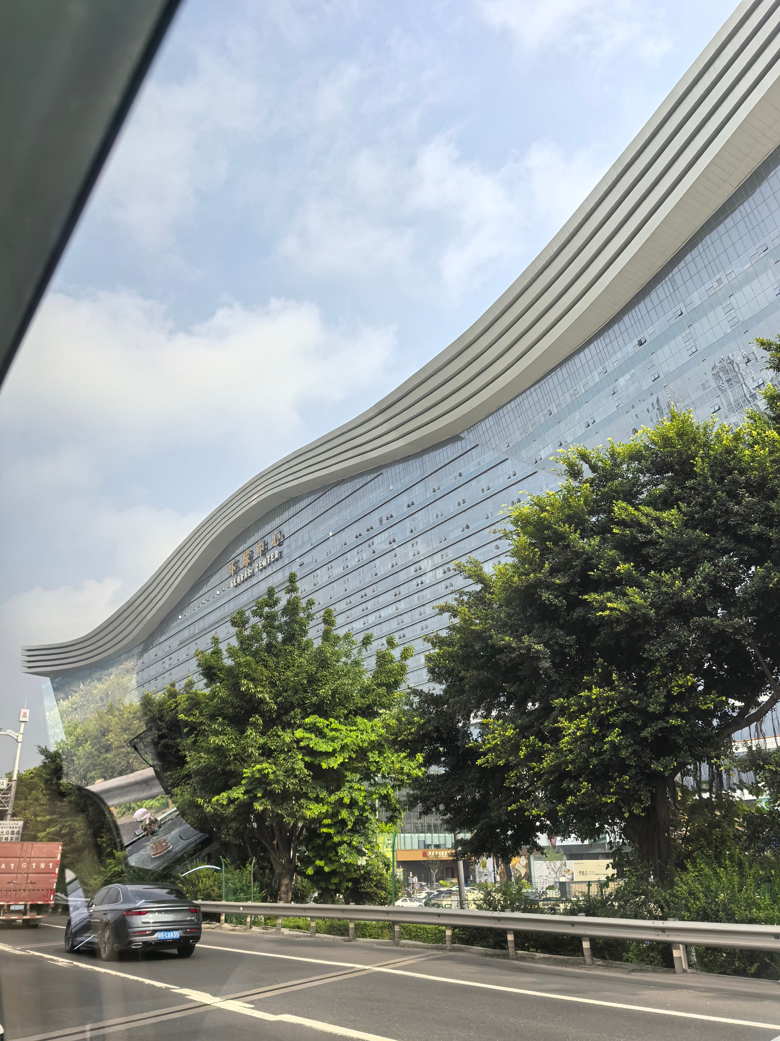 亚洲最大单体建筑。 