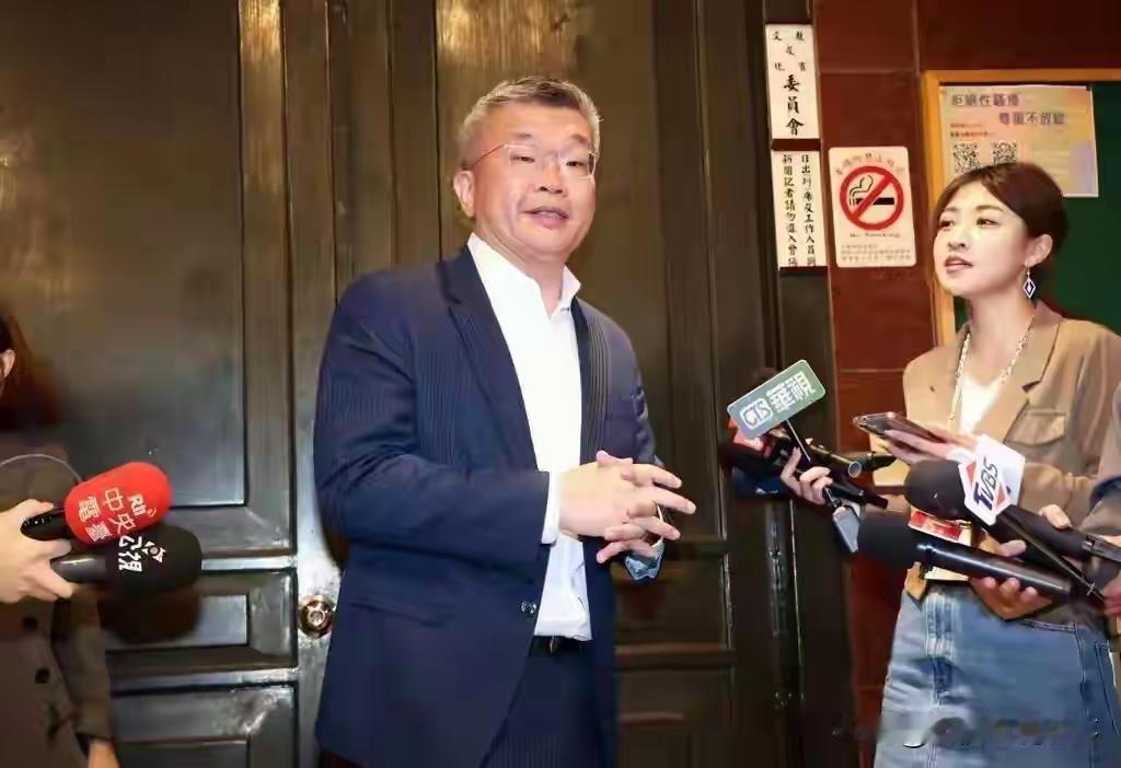 岛内政局一夜变天！赖清德大获全胜，郑丽文改口支持对美军购

“政坛翻盘，岛内沸腾