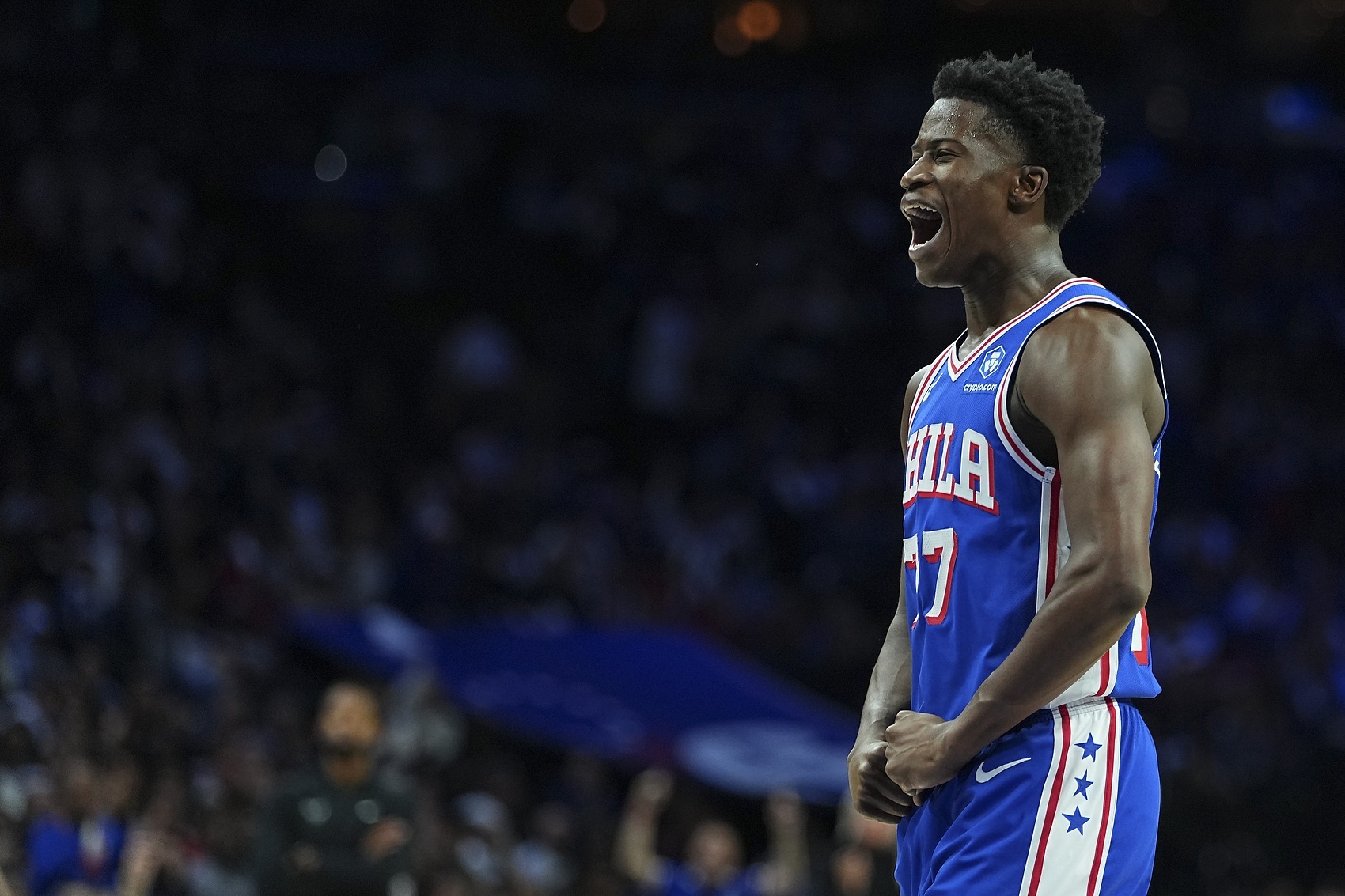 今年探花秀VJ.埃奇库姆在近3场比赛场均砍下25.0分5.7篮板6.0助攻，投篮