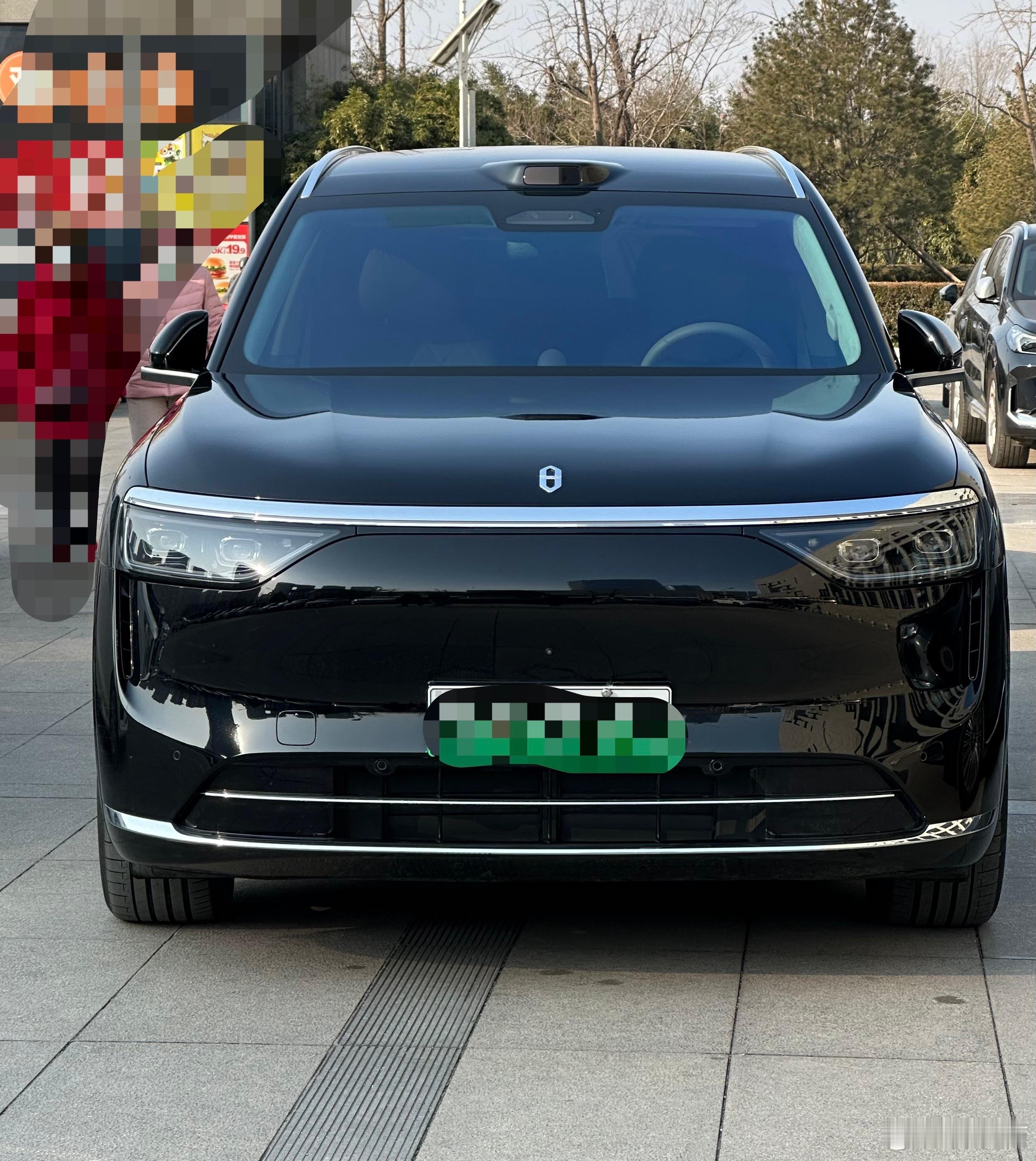 感觉路上开问界汽车的人越来越多了，经常见过的有问界M7、M8、M9，这三款卖的都