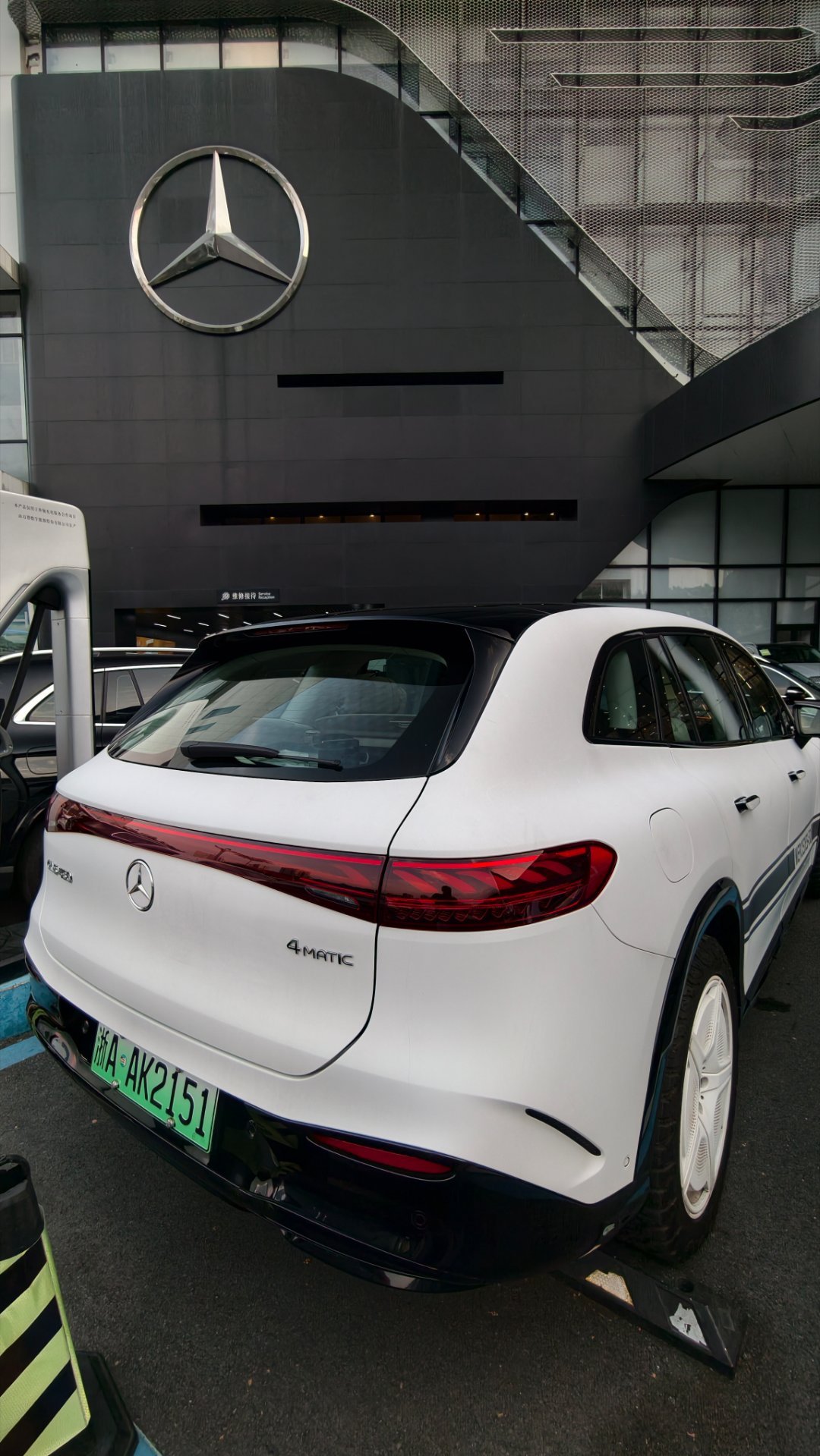 给我的电动爹做了个保养，开2年半，跑32000km，第一次保养，花了1600……