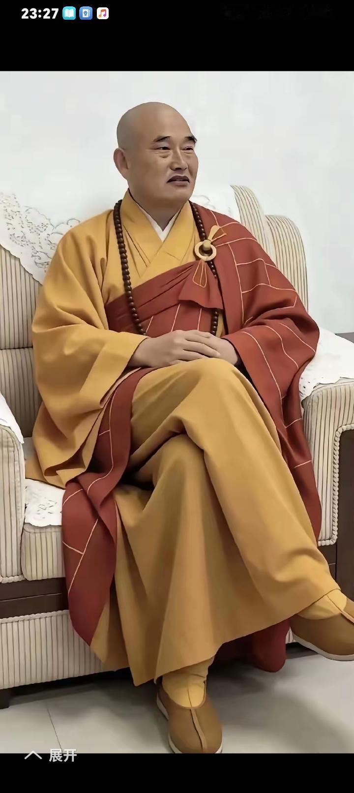 如果图片中这位去少林寺当主持，绝对比释永信强。
朱之文多年的表现可以确定，他出名