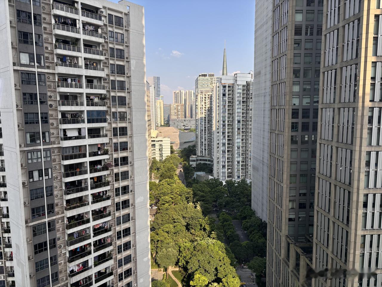 房地产迎来存量房时代，是抄底的机会吗？

今后的新房不会大规模供应了，减少新房数